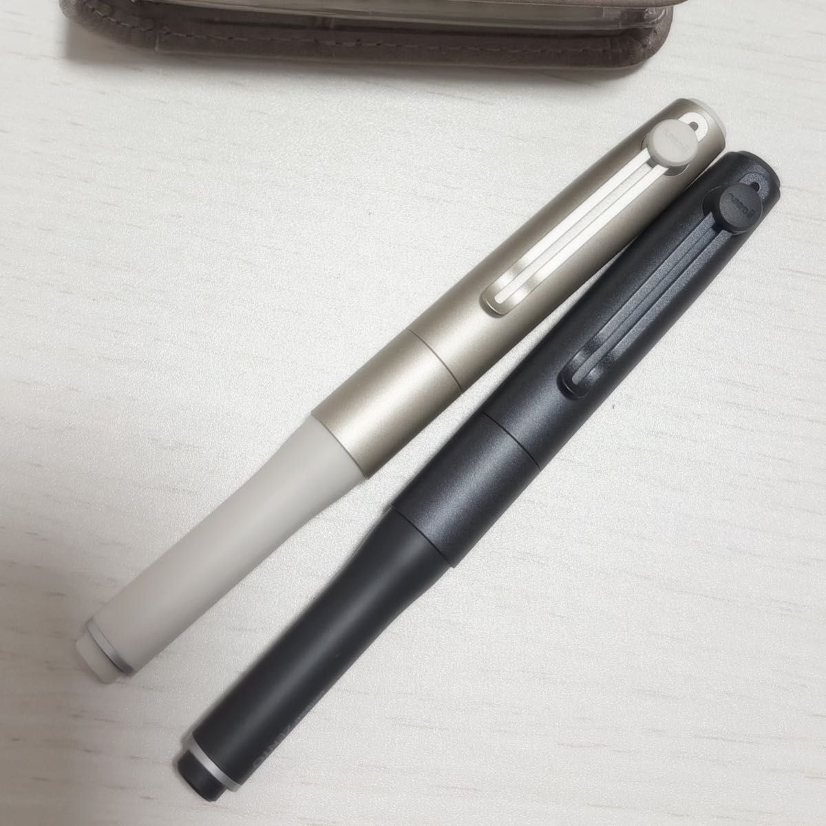 ユニボールゼントシグニチャーモデル 2本セット二手;物流保障;接近未使用