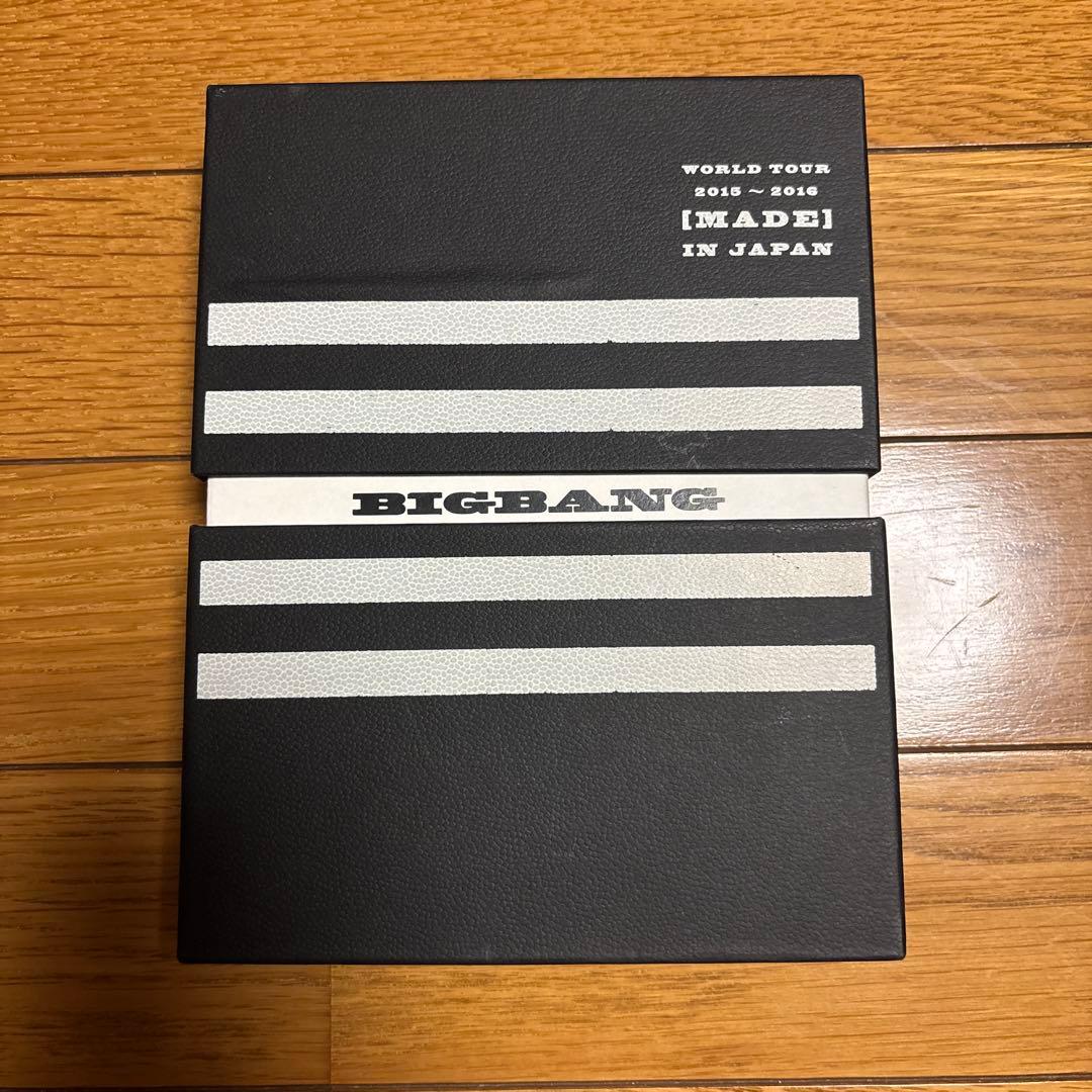 BIGBANG WORLDTOUR MADE IN JAPAN 3DVD+2CD有些许损伤或污渍