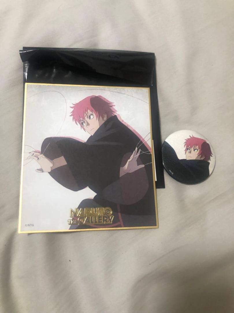 NARUTO The gallery サソリ 色紙と缶バッジセット。