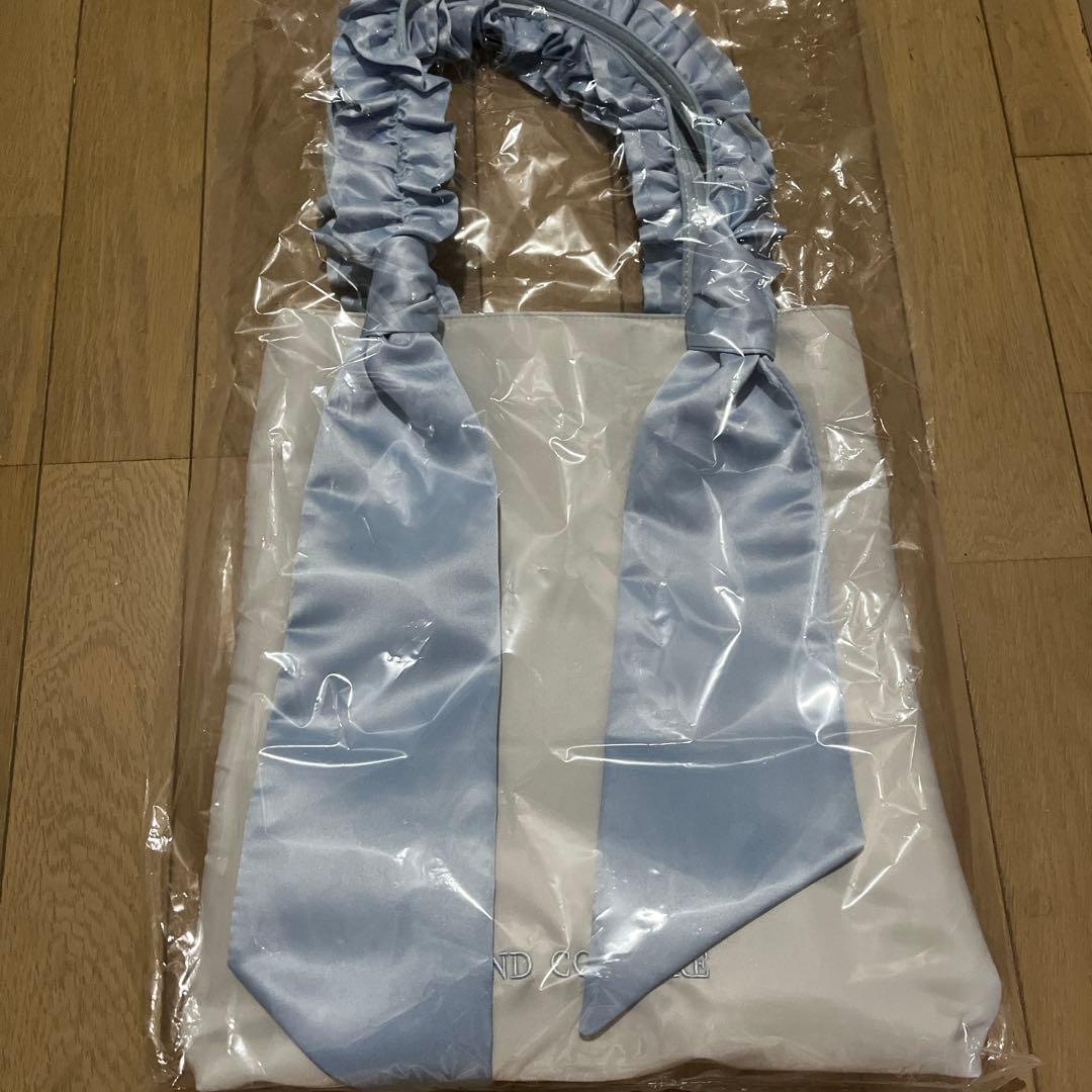 AND COUTURE フリルハンドル トートバッグ ライトブルー